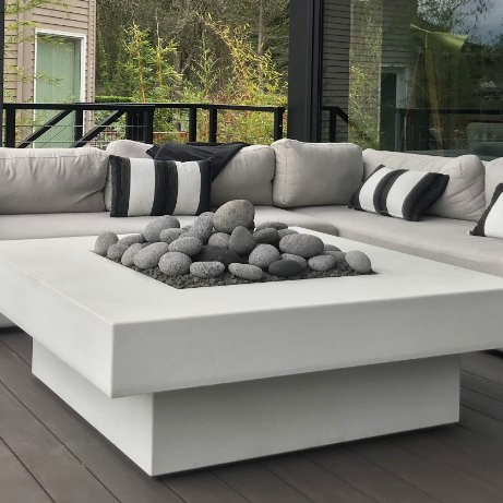 Outdoor Furniture With Fire Pit - طقم أريكة خارجية مع طاولة موقد