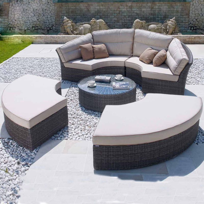 طقم أريكة دائرية من الروطان لل - مراجعة Outdoor Daybed Sofa وسعره